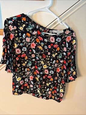 LOFT Black Floral Short Sleeve Crop Blouse